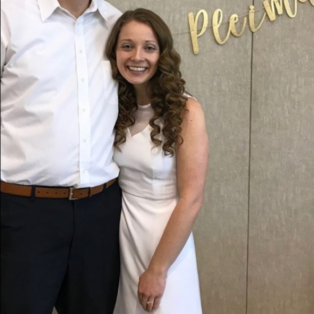 Meet your posher, Amanda